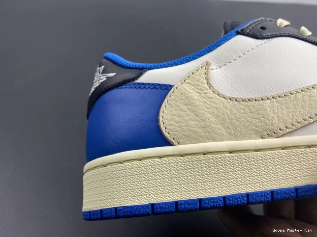 Jordan Fragment x 1 Retro DM7866-140 Scott Design Low Air x Travis 0804